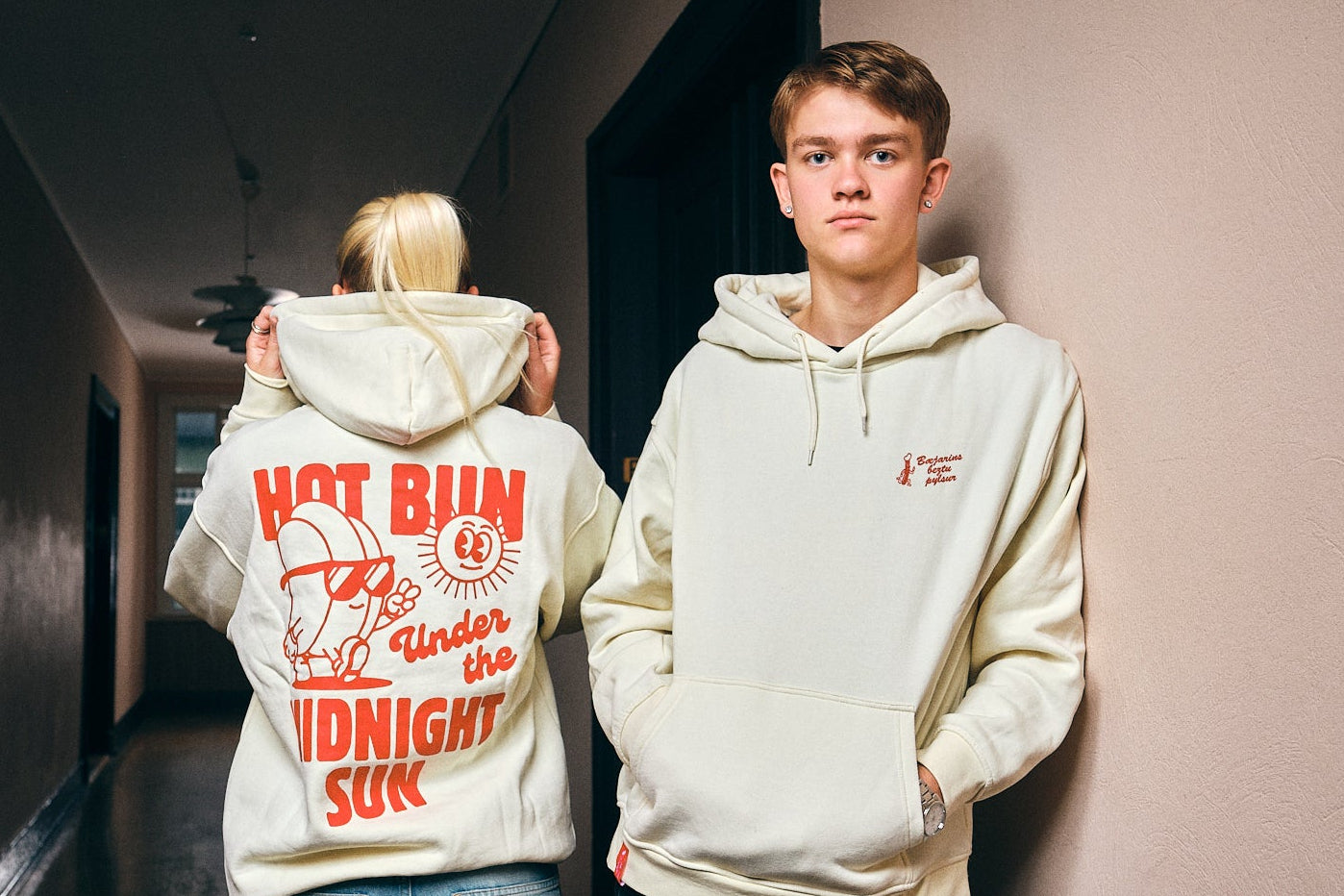 *𝗡𝗘𝗪* Hot Bun Midnight Sun Hoodie